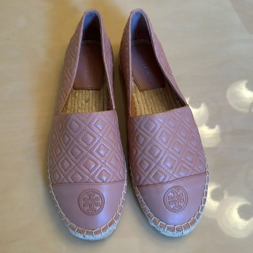 New Tory Burch Espadrille leather pink shoes. Size 8.5